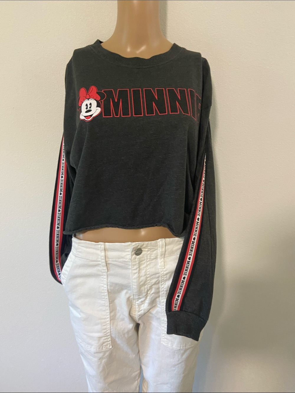 Disney Minnie Graphic Cropped Sweatshirt - Black & Red Sz M